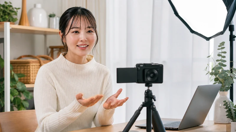 ZV-E10とPowerShot V1の違いを比較、選び方も解説